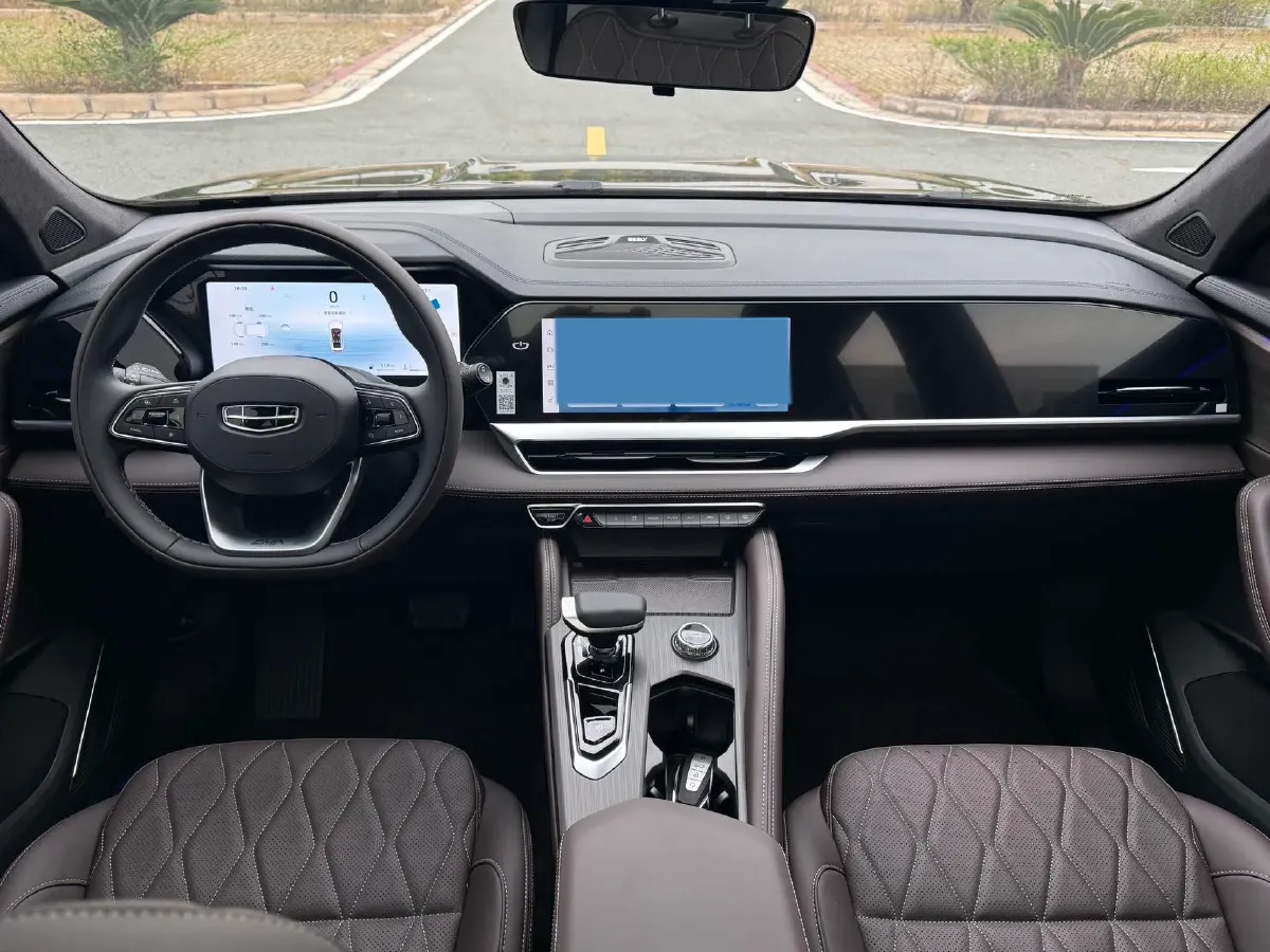 2025 Geely Monjaro 2.0T 238HP L4 8AT,autocango,china used car exporter,china ev exporter,chinese used car exporter,chinese used ev exporter