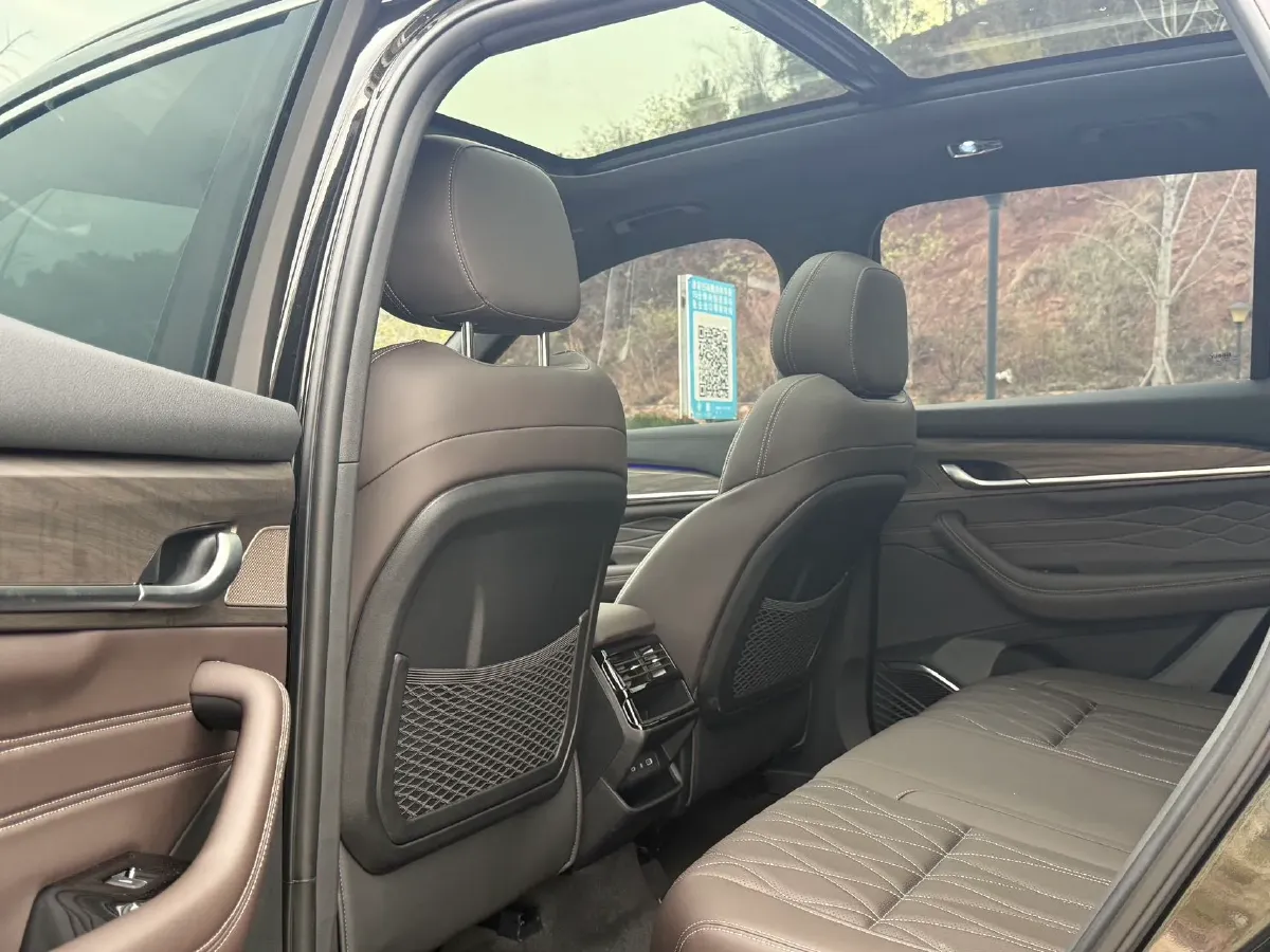 2025 Geely Monjaro 2.0T 238HP L4 8AT,autocango,china used car exporter,china ev exporter,chinese used car exporter,chinese used ev exporter