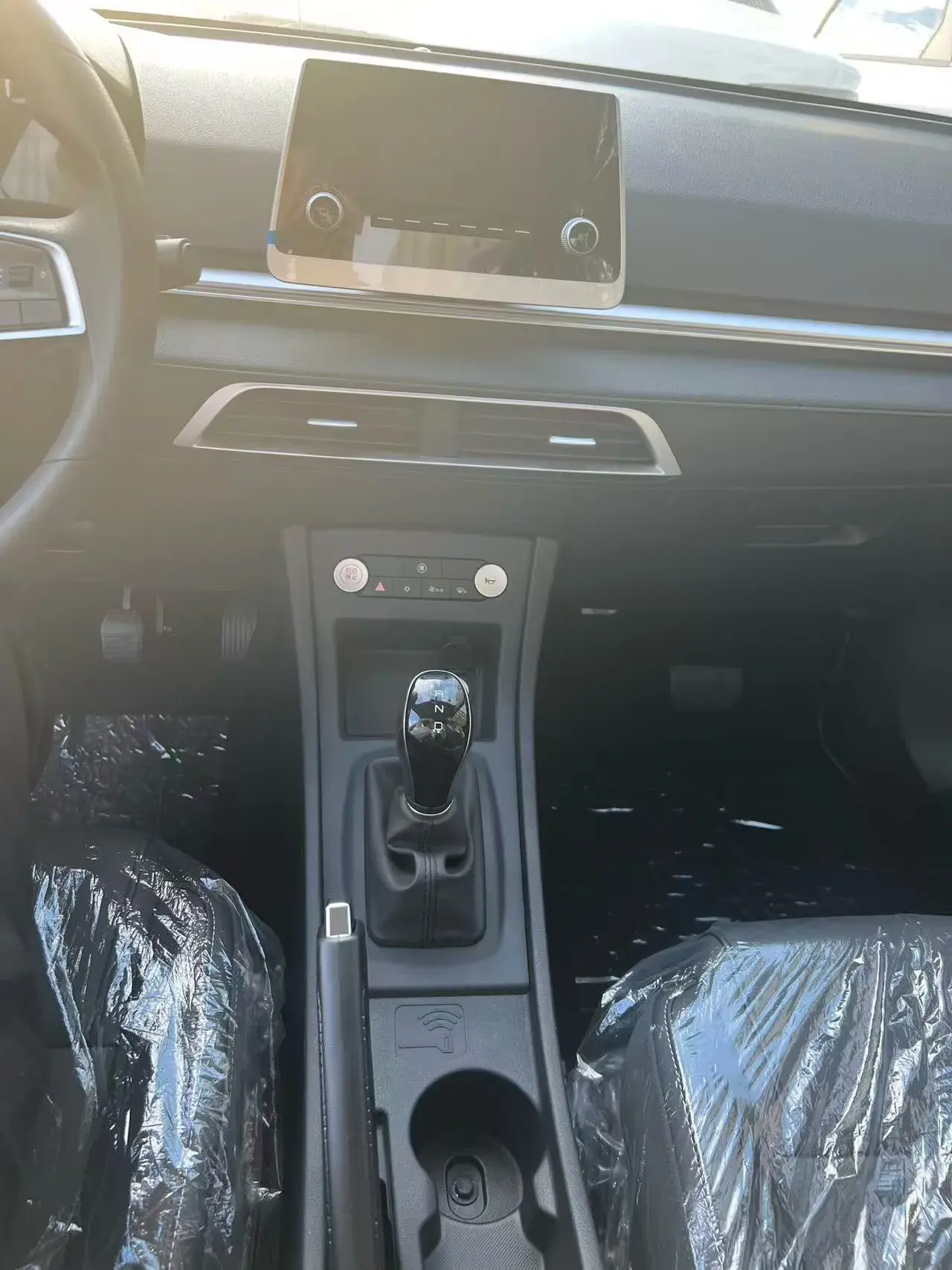 2021 BYD E3 thumbnail 3