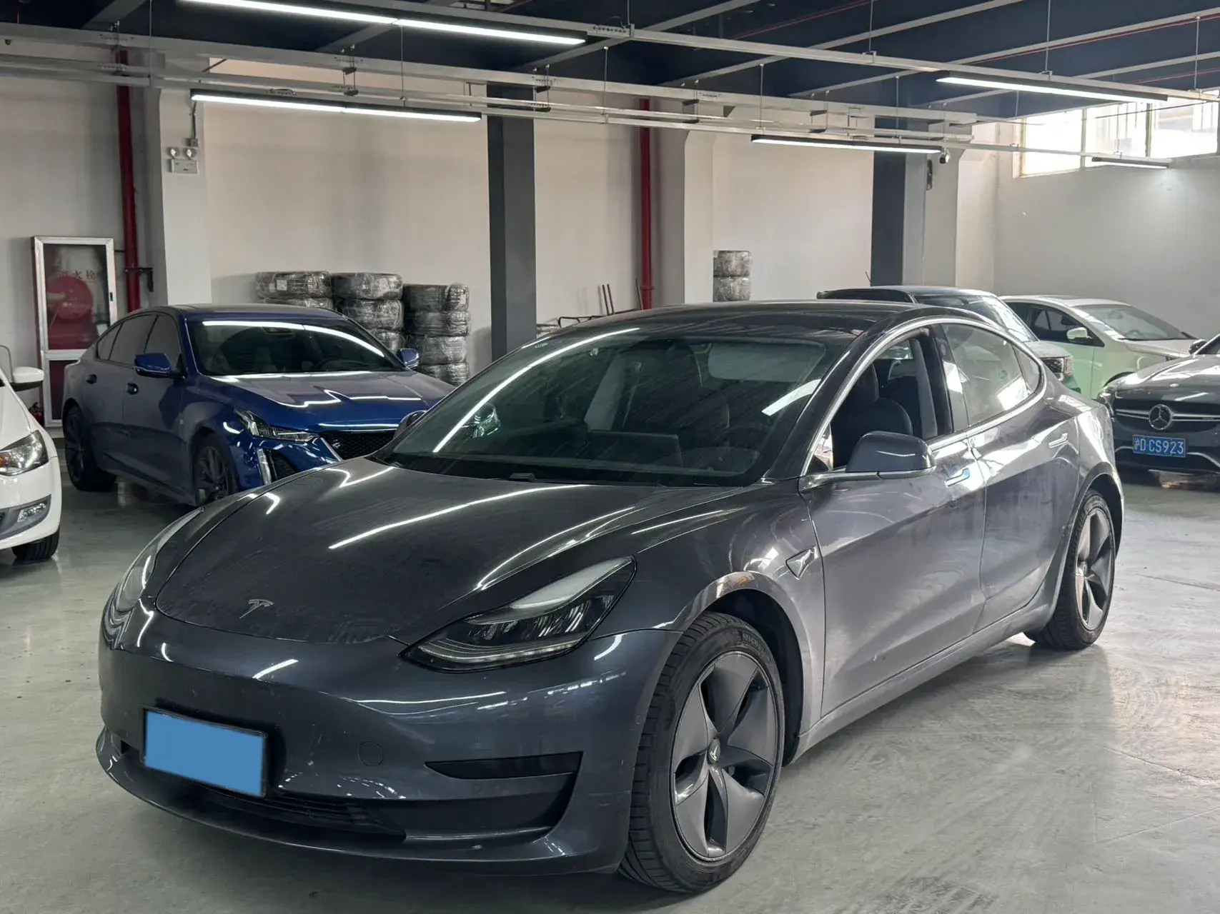 2019 TESLA MODEL view 1