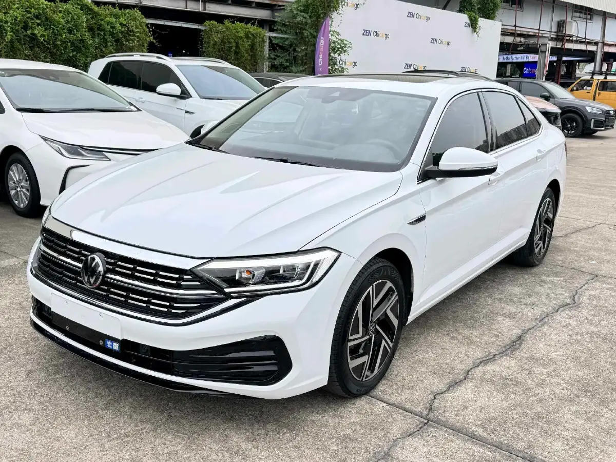 2023 Volkswagen Sagitar 1.5T 160HP L4 7DCT