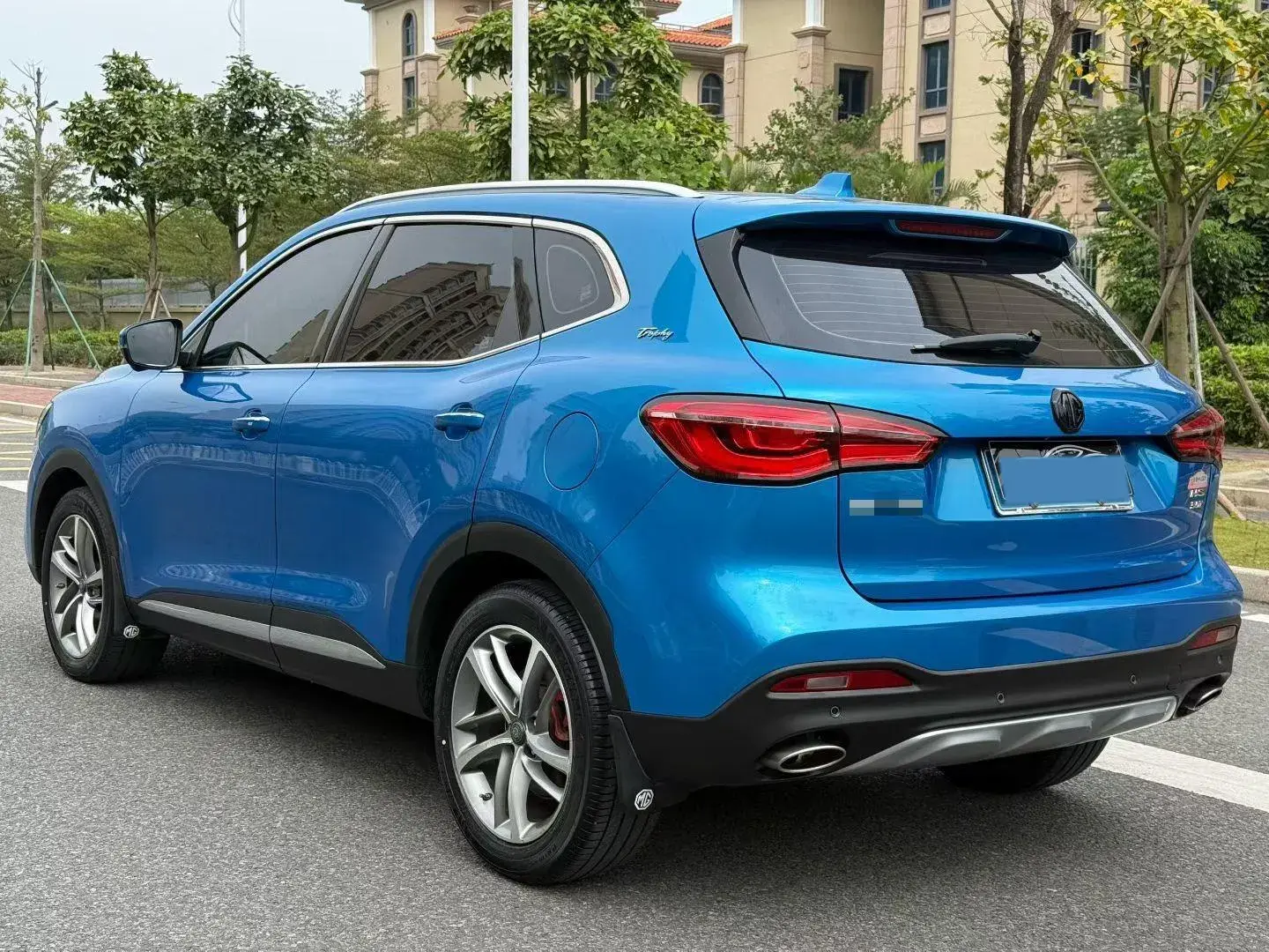 2019 MG HS thumbnail 4