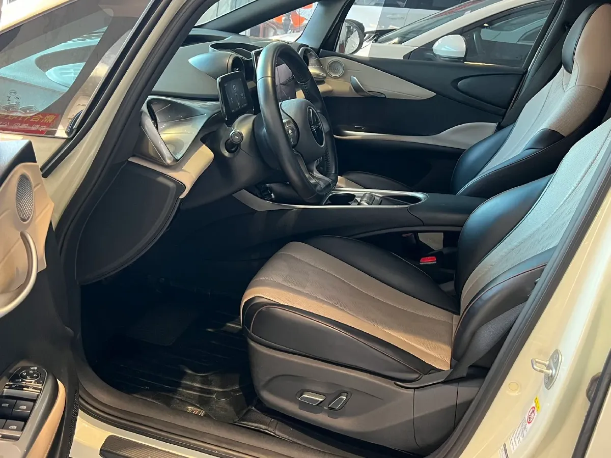 2023 BYD Dolphin BEV 44.928KWH,autocango,china used car exporter,china ev exporter,chinese used car exporter,chinese used ev exporter