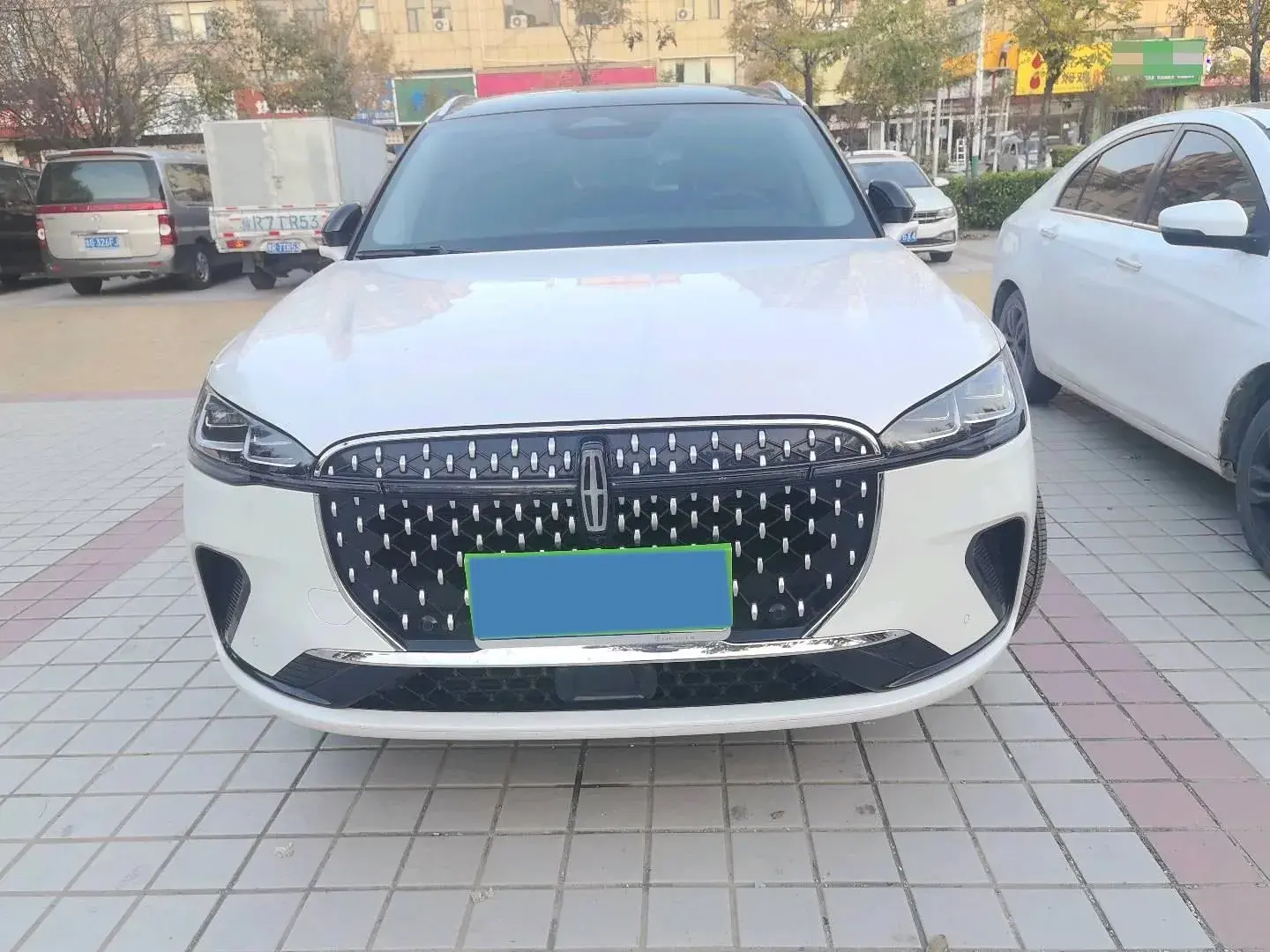 2024 LINCOLN CORSAIR thumbnail 2