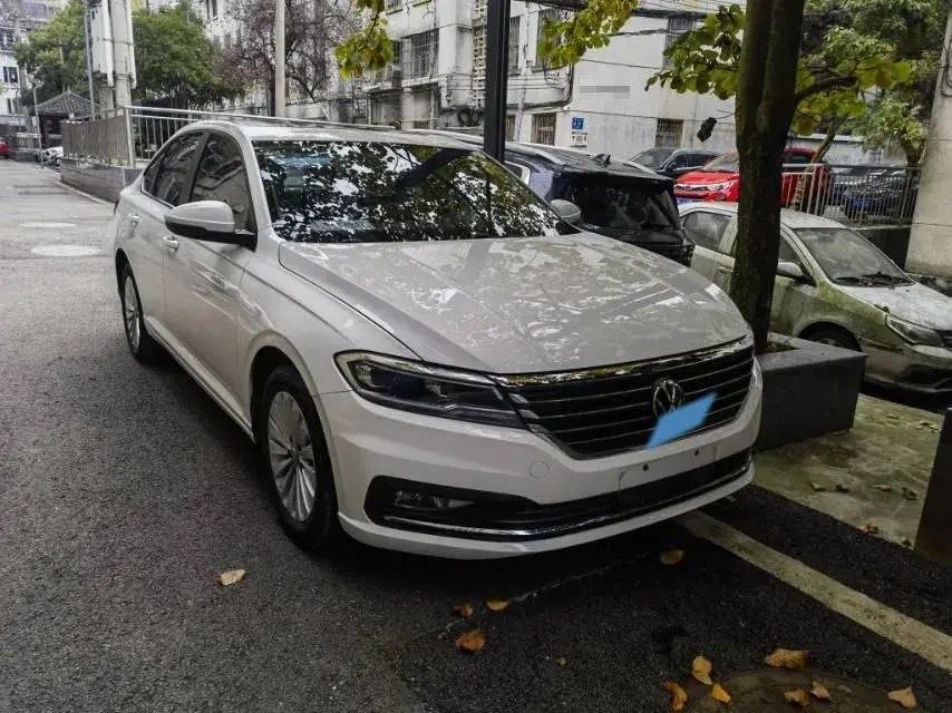 2021 VOLKSWAGEN LAVIDA thumbnail 2