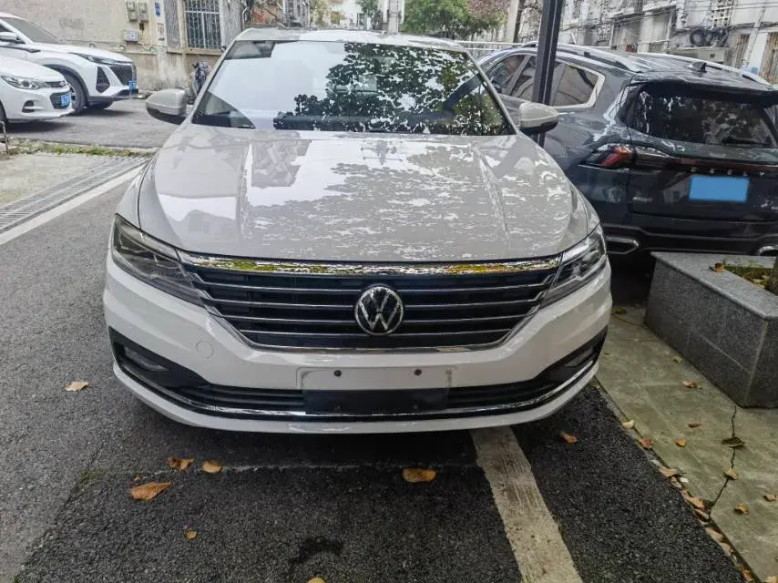 2021 VOLKSWAGEN LAVIDA thumbnail 3