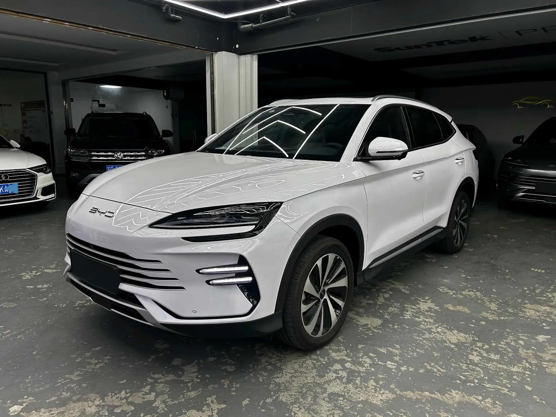 2024 BYD SONG view 1