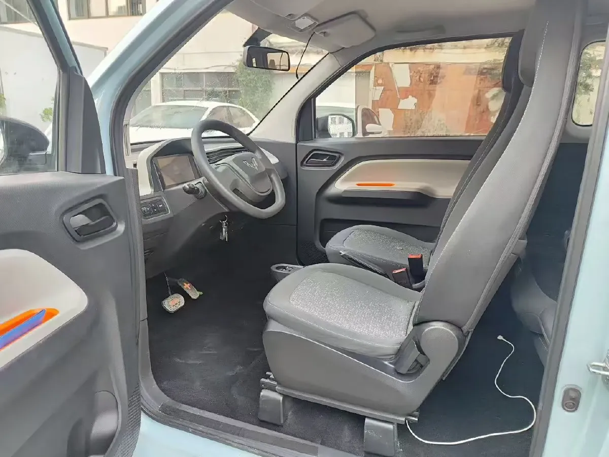 2020 WuLing HongGuang MINI EV BEV 9.3KWH,autocango,china used car exporter,china ev exporter,chinese used car exporter,chinese used ev exporter