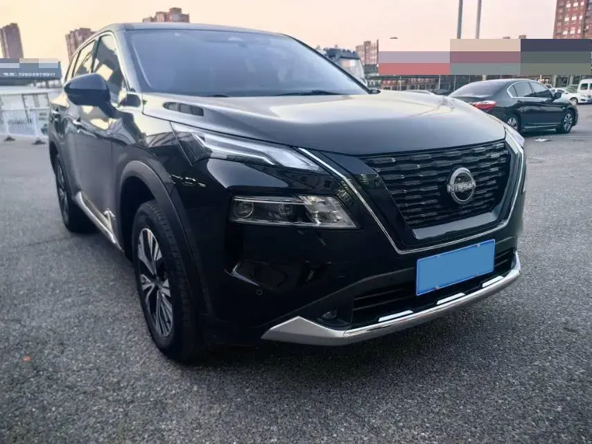 2023 NISSAN X-TRAIL thumbnail 3