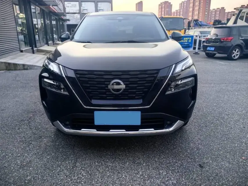 2023 NISSAN X-TRAIL thumbnail 2