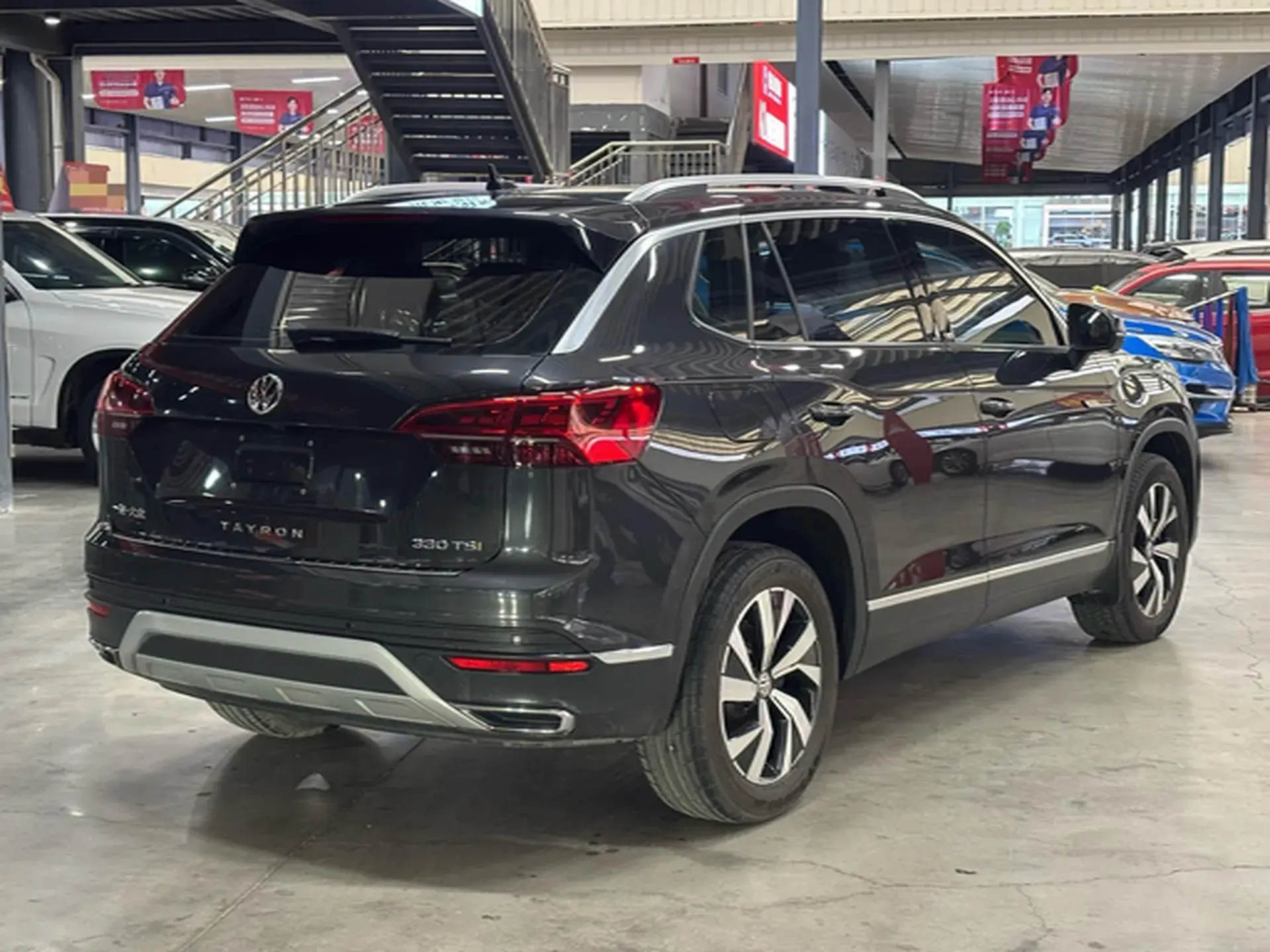 2021 VOLKSWAGEN TAYRON thumbnail 3