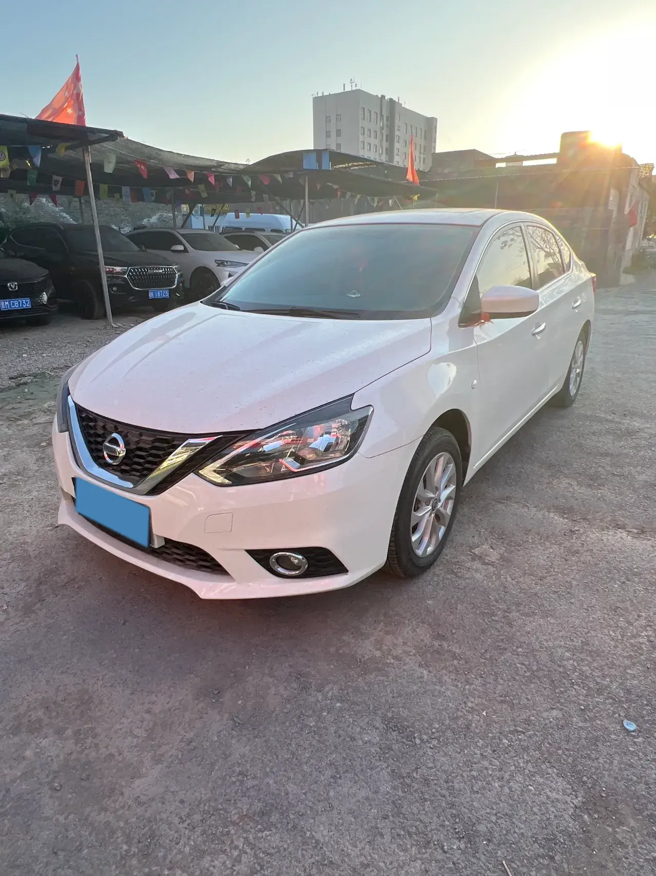 2021 NISSAN SYLPHY view 1