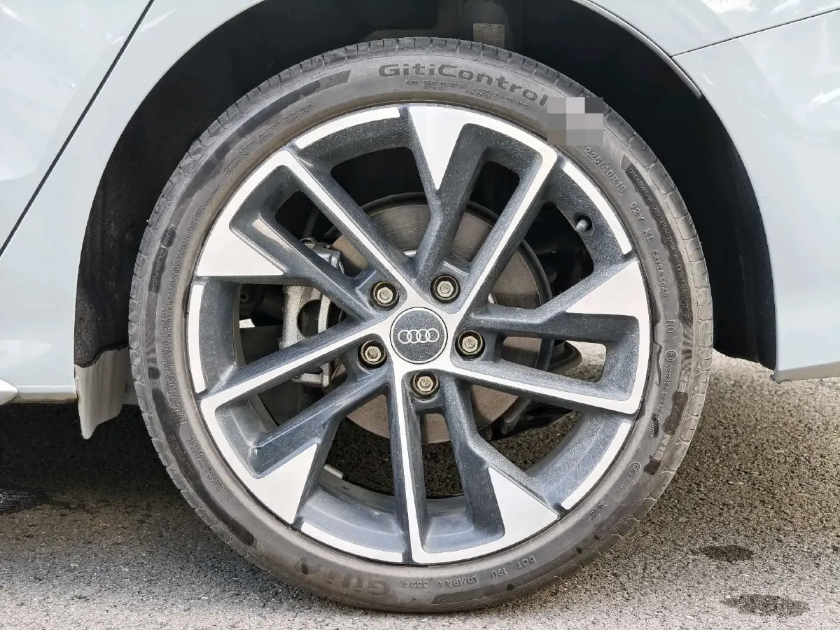 2025 Audi A3 1.5T 160HP L4 7DCT,autocango,china used car exporter,china ev exporter,chinese used car exporter,chinese used ev exporter