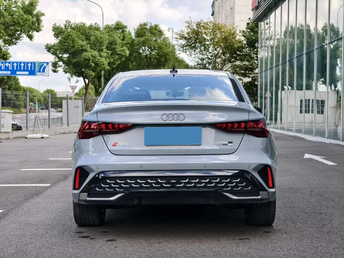 2025 Audi A3 1.5T 160HP L4 7DCT,autocango,china used car exporter,china ev exporter,chinese used car exporter,chinese used ev exporter
