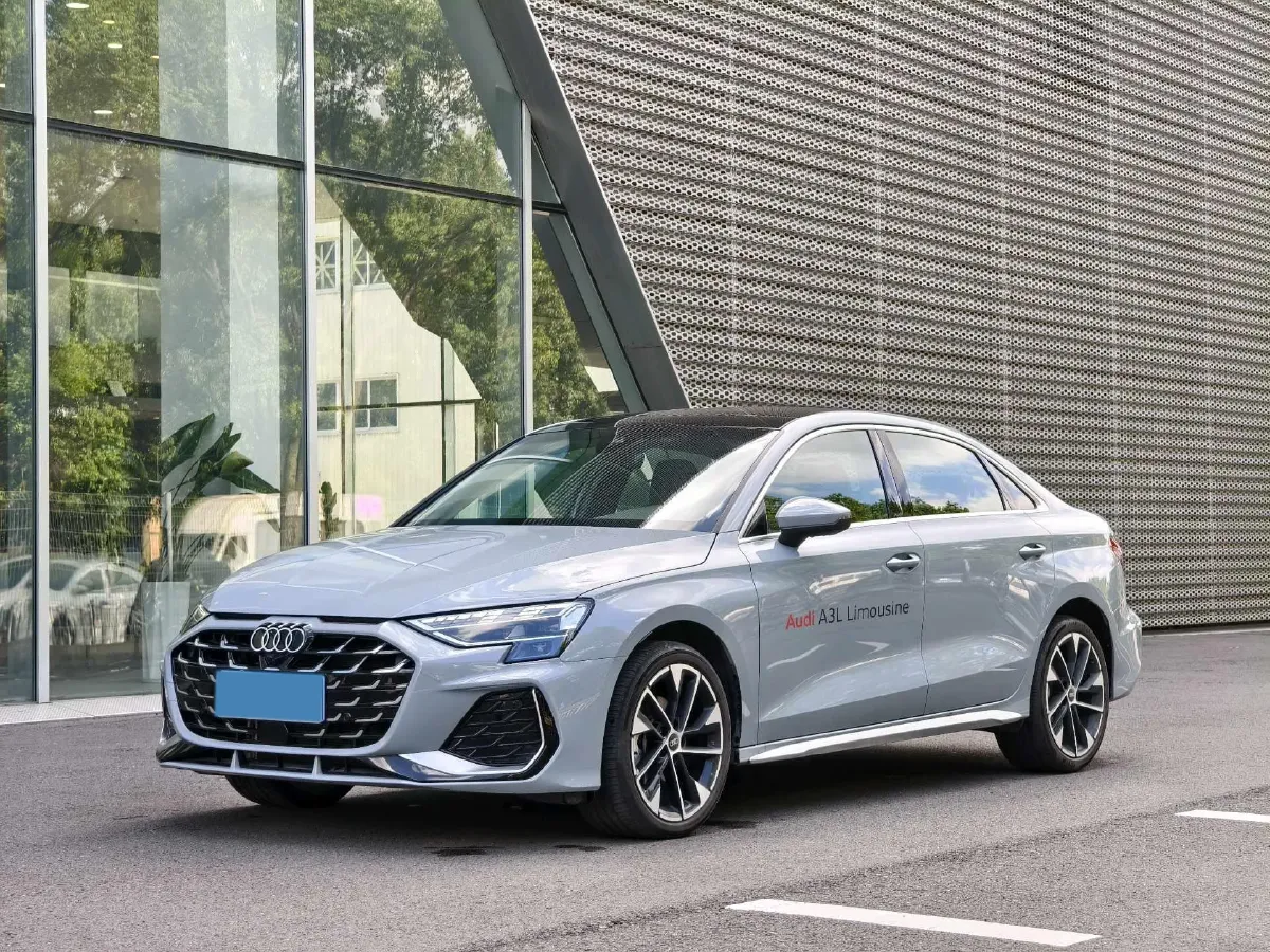 2025 Audi A3 1.5T 160HP L4 7DCT,autocango,china used car exporter,china ev exporter,chinese used car exporter,chinese used ev exporter