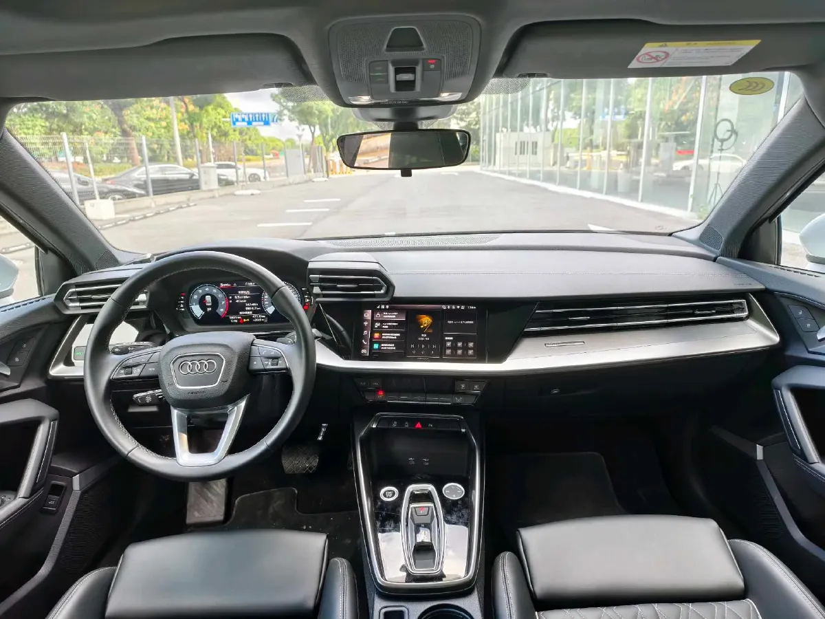 2025 Audi A3 1.5T 160HP L4 7DCT,autocango,china used car exporter,china ev exporter,chinese used car exporter,chinese used ev exporter