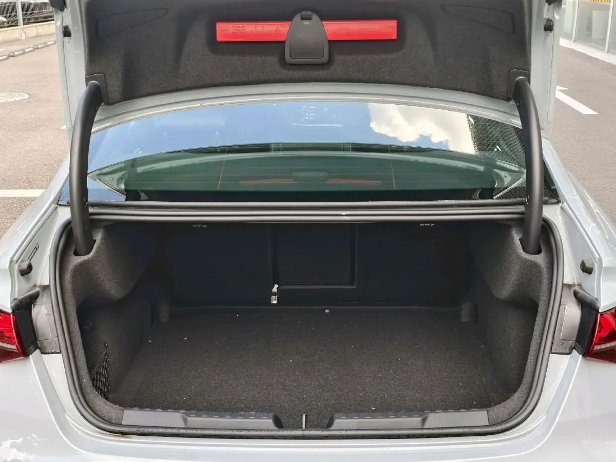 2025 Audi A3 1.5T 160HP L4 7DCT,autocango,china used car exporter,china ev exporter,chinese used car exporter,chinese used ev exporter