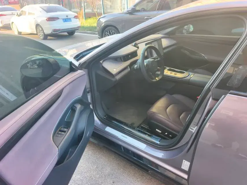 2024 MI SU7 thumbnail 4