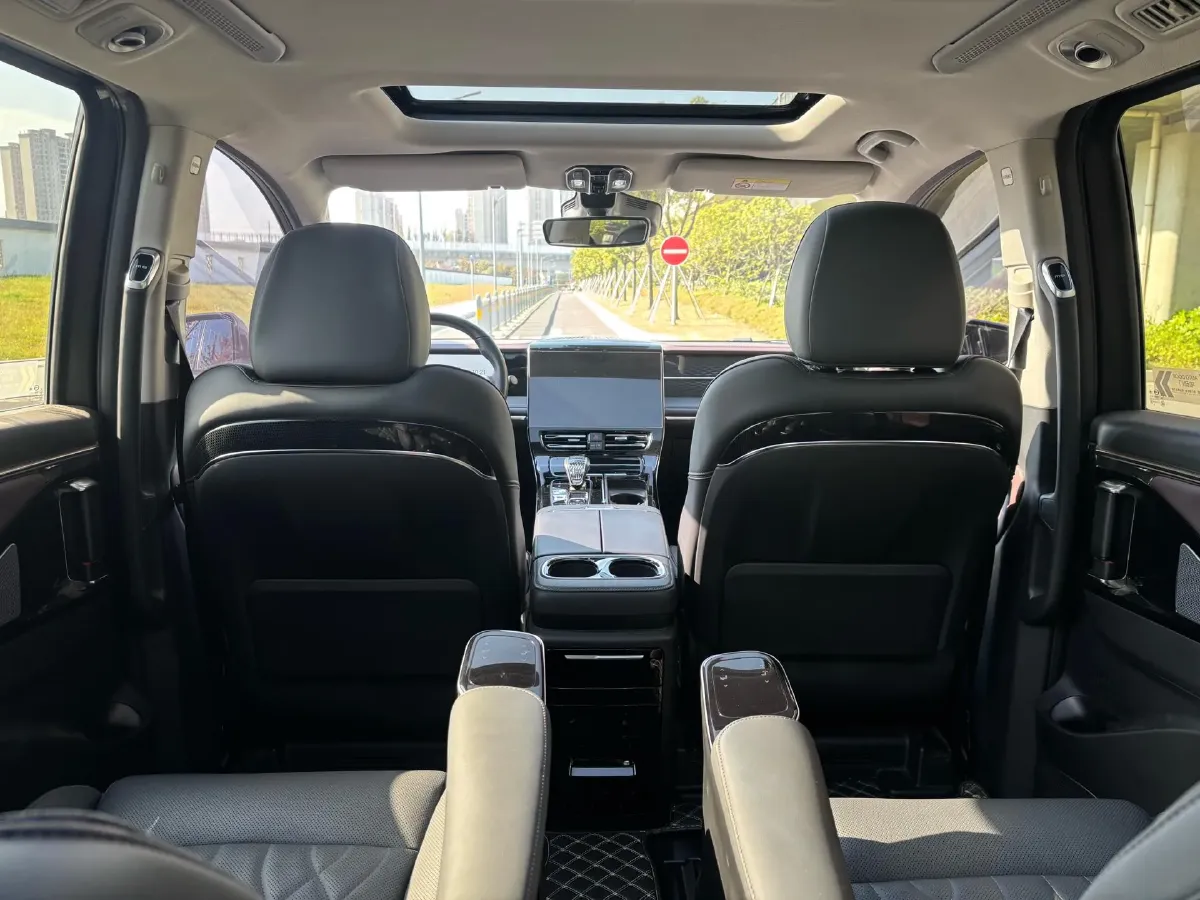 2024 GAC Trumpchi M8 2.0T 252HP L4 8AT,autocango,china used car exporter,china ev exporter,chinese used car exporter,chinese used ev exporter