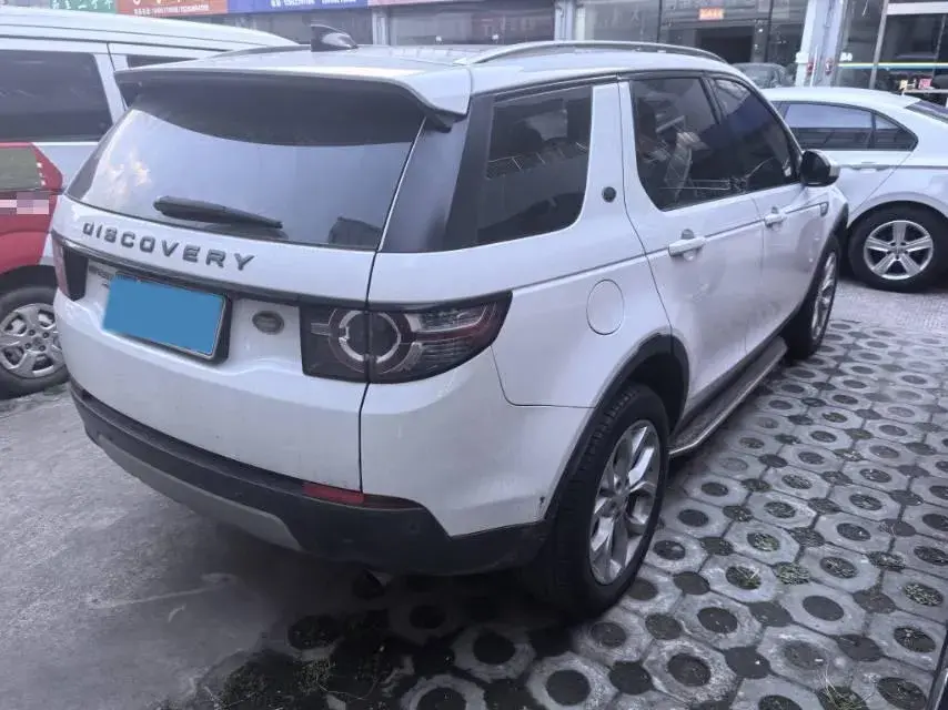 2018 LAND ROVER thumbnail 4