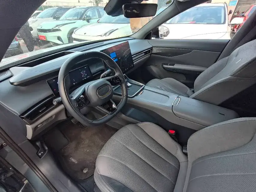 2024 LYNK&CO 07 thumbnail 4