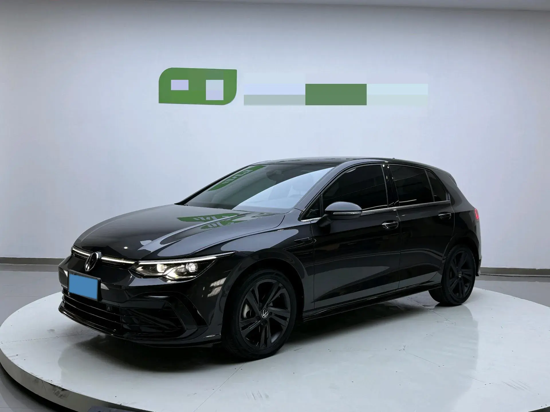 2023 VOLKSWAGEN GOLF view 1
