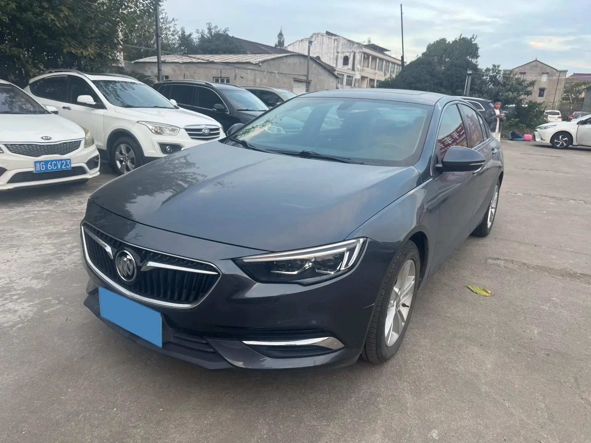 2019 BUICK REGAL view 1