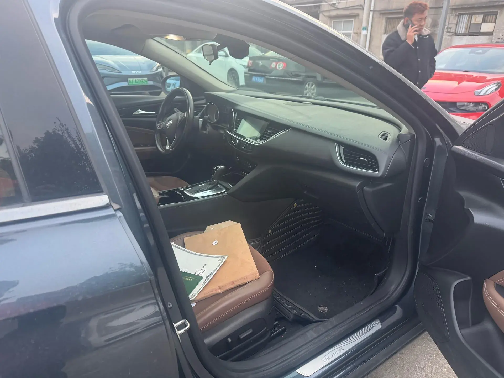 2019 BUICK REGAL thumbnail 3