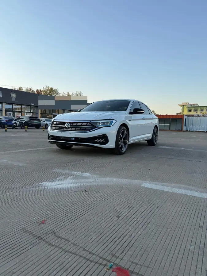 2023 Volkswagen Sagitar 1.4T 150HP L4 7DCT