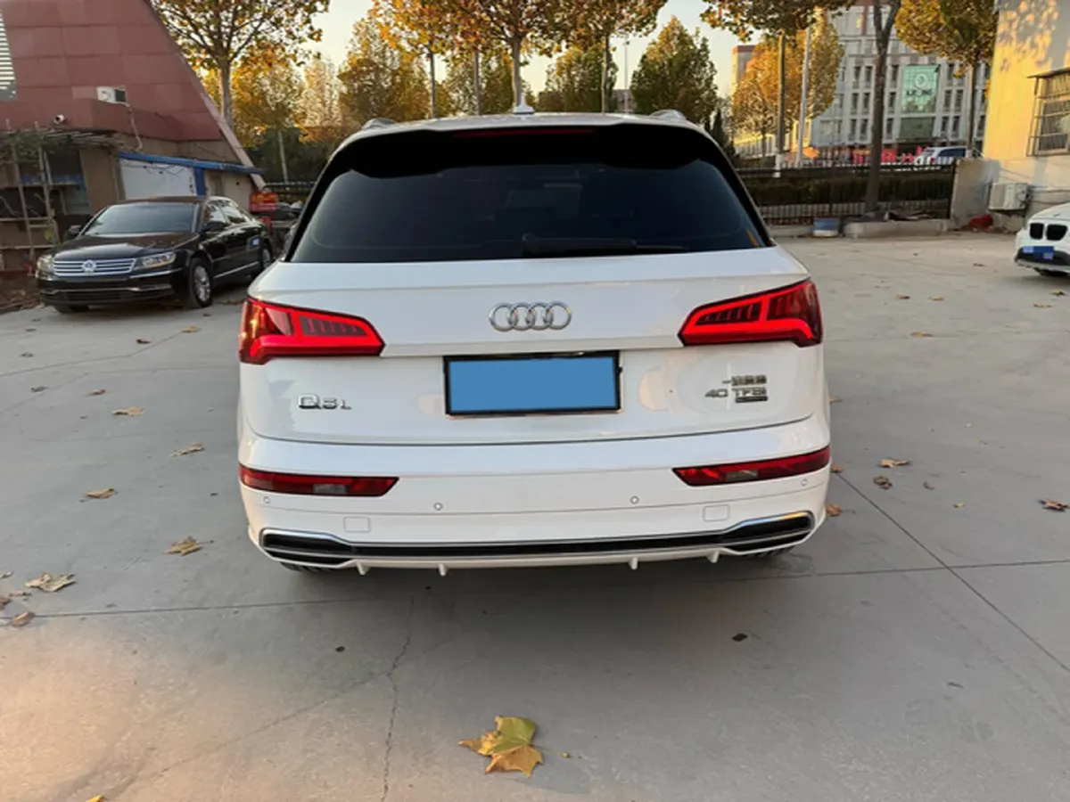 2020 Audi Q5L 2.0T 190HP L4 7DCT,autocango,china used car exporter,china ev exporter,chinese used car exporter,chinese used ev exporter
