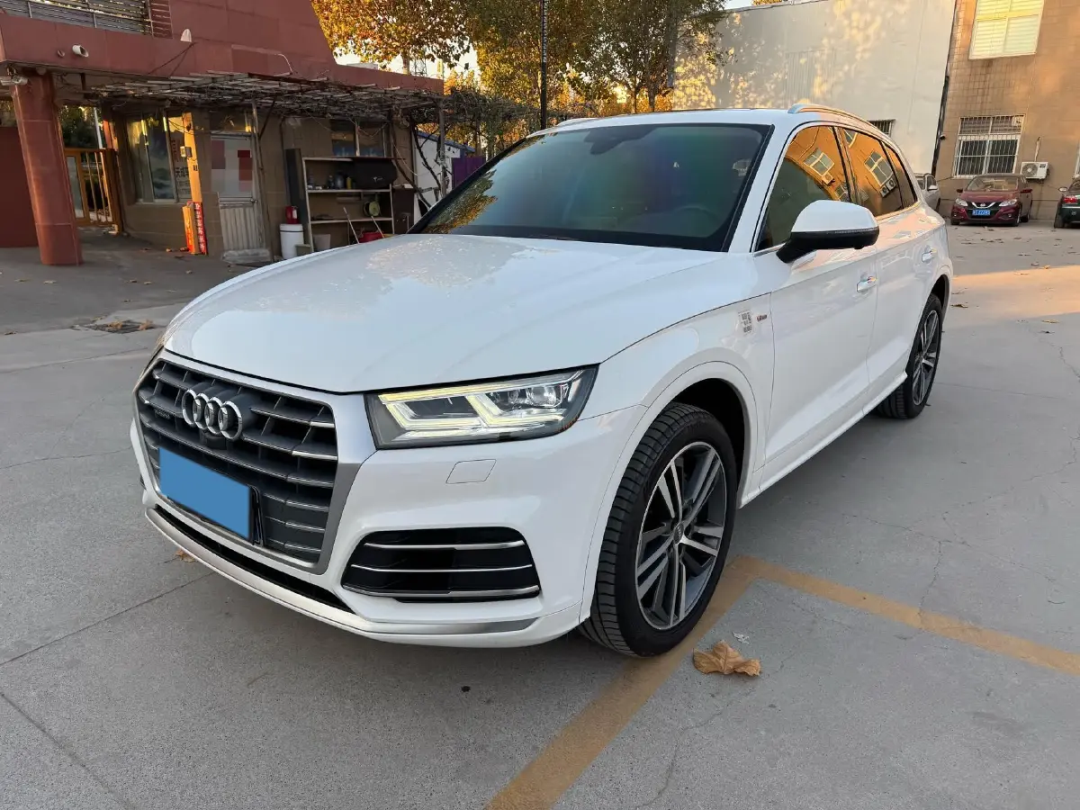 2020 Audi Q5L 2.0T 190HP L4 7DCT