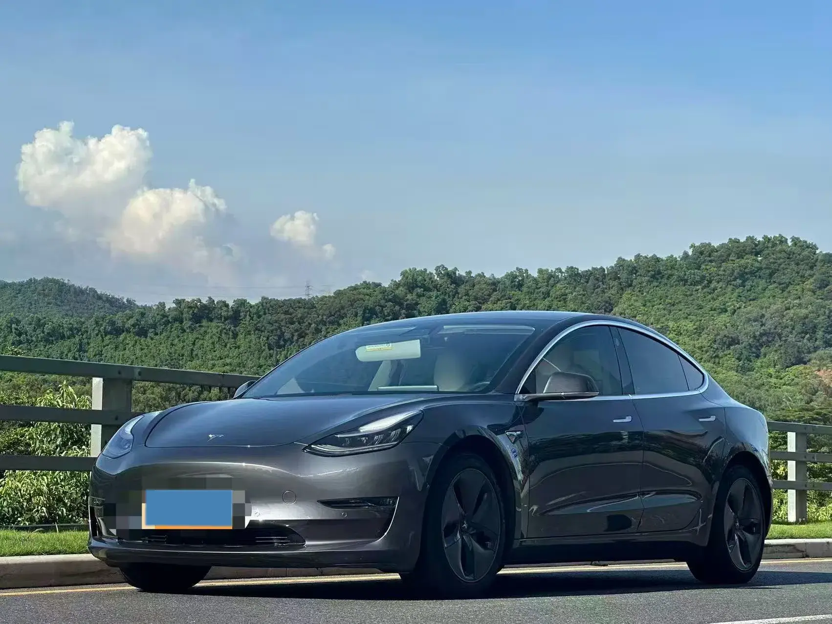 2020 TESLA MODEL view 1