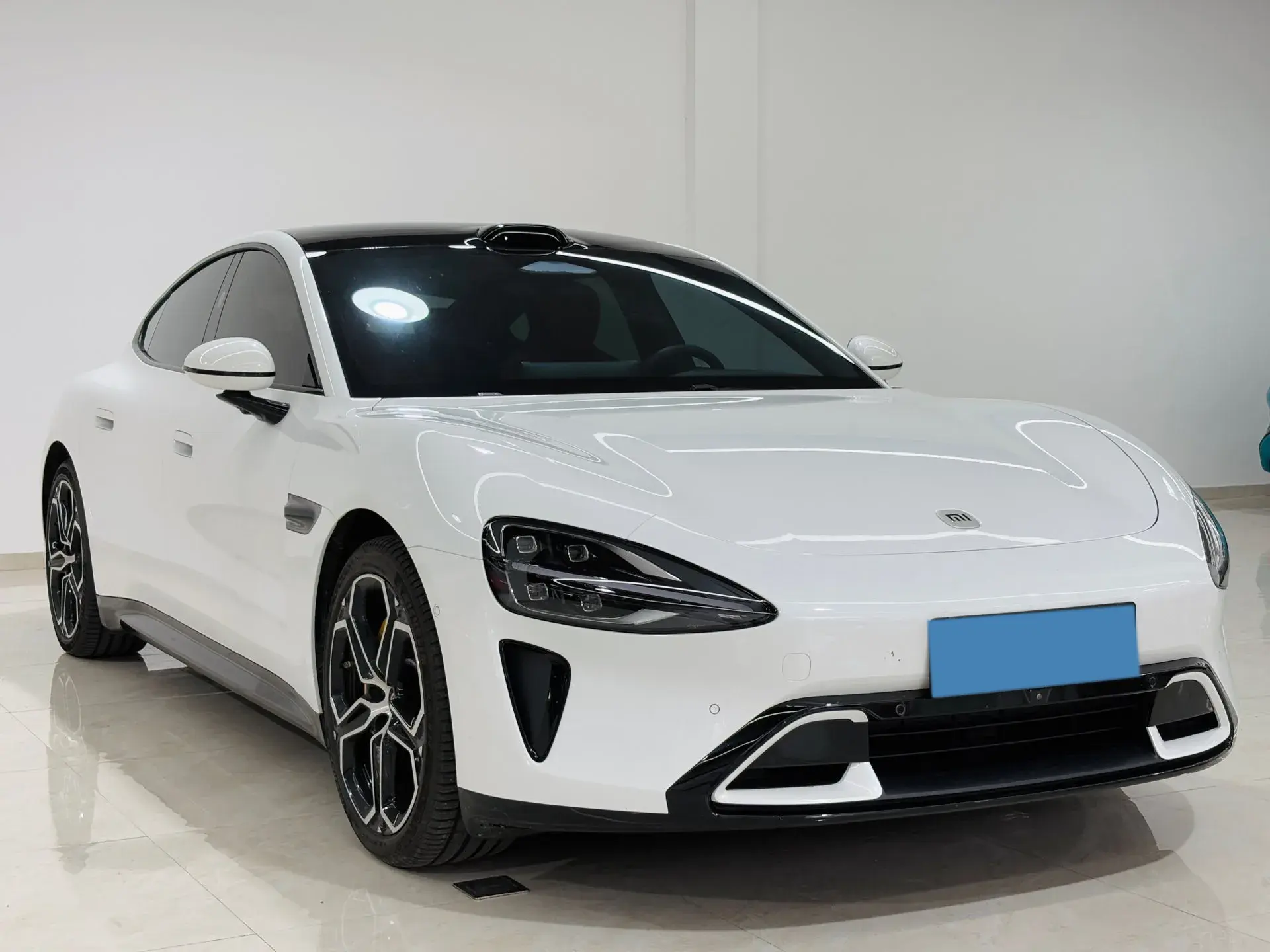 2024 MI SU7 thumbnail 2