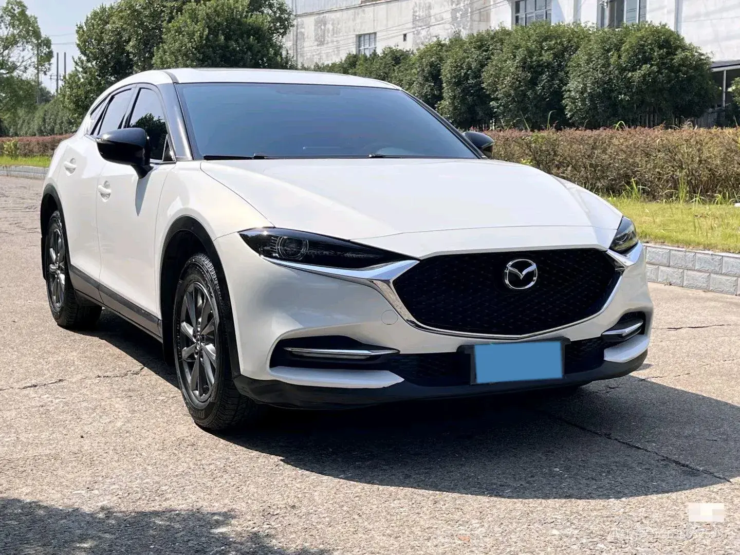 2021 MAZDA CX-4 thumbnail 3