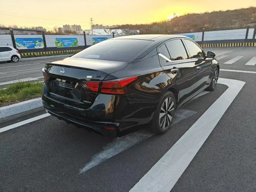 2019 NISSAN TEANA thumbnail 2