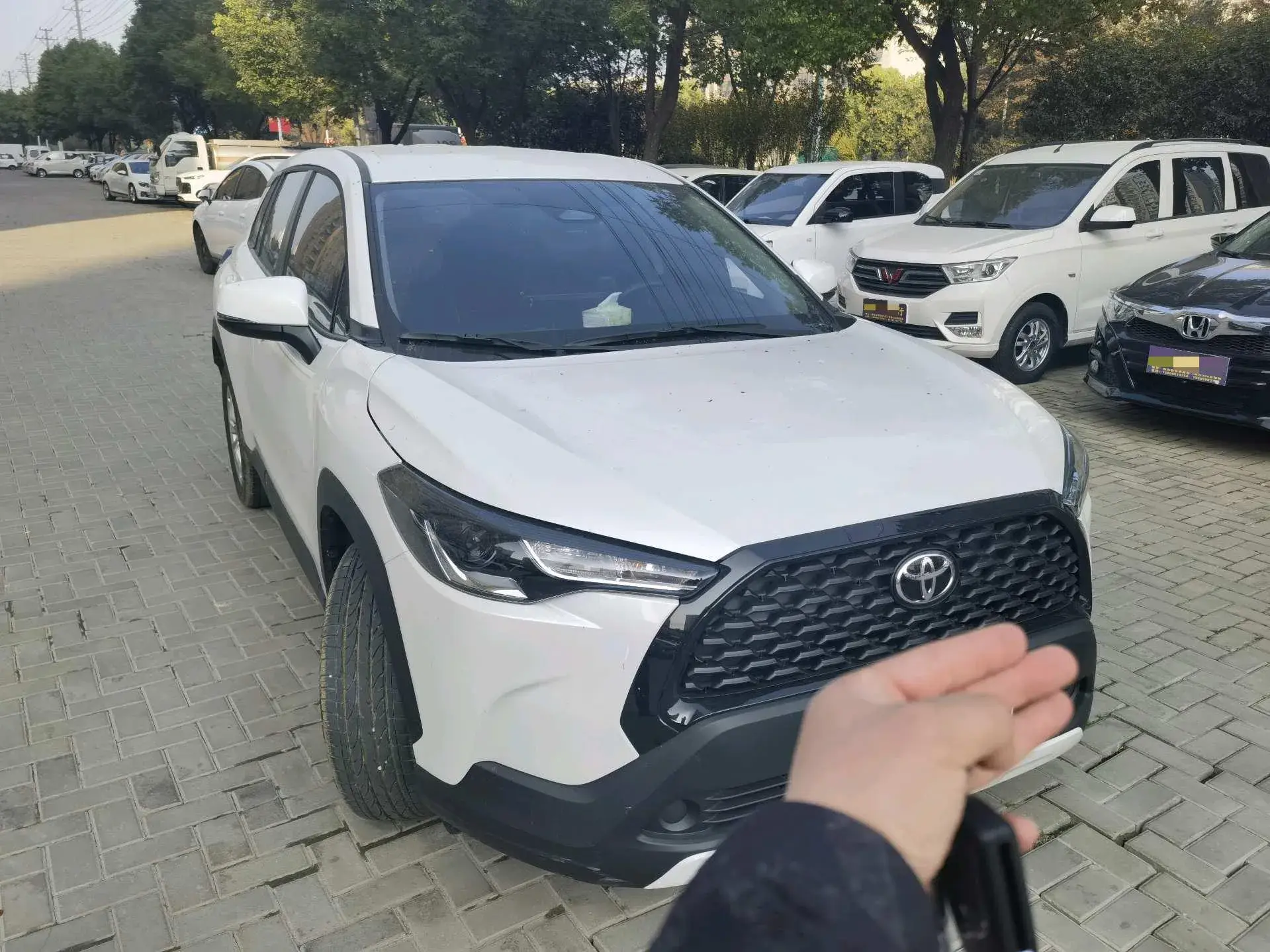 2024 TOYOTA COROLLA thumbnail 2