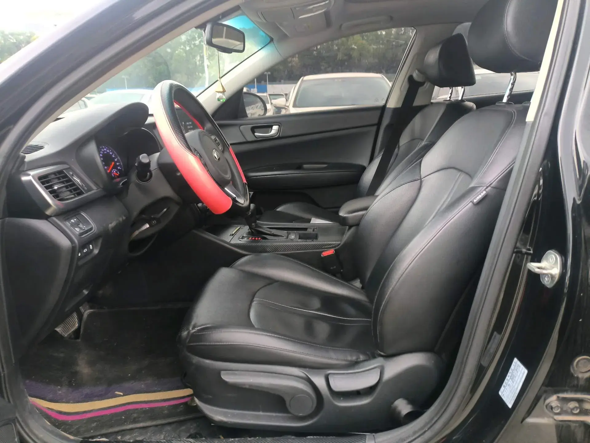 2016 KIA K5 thumbnail 4