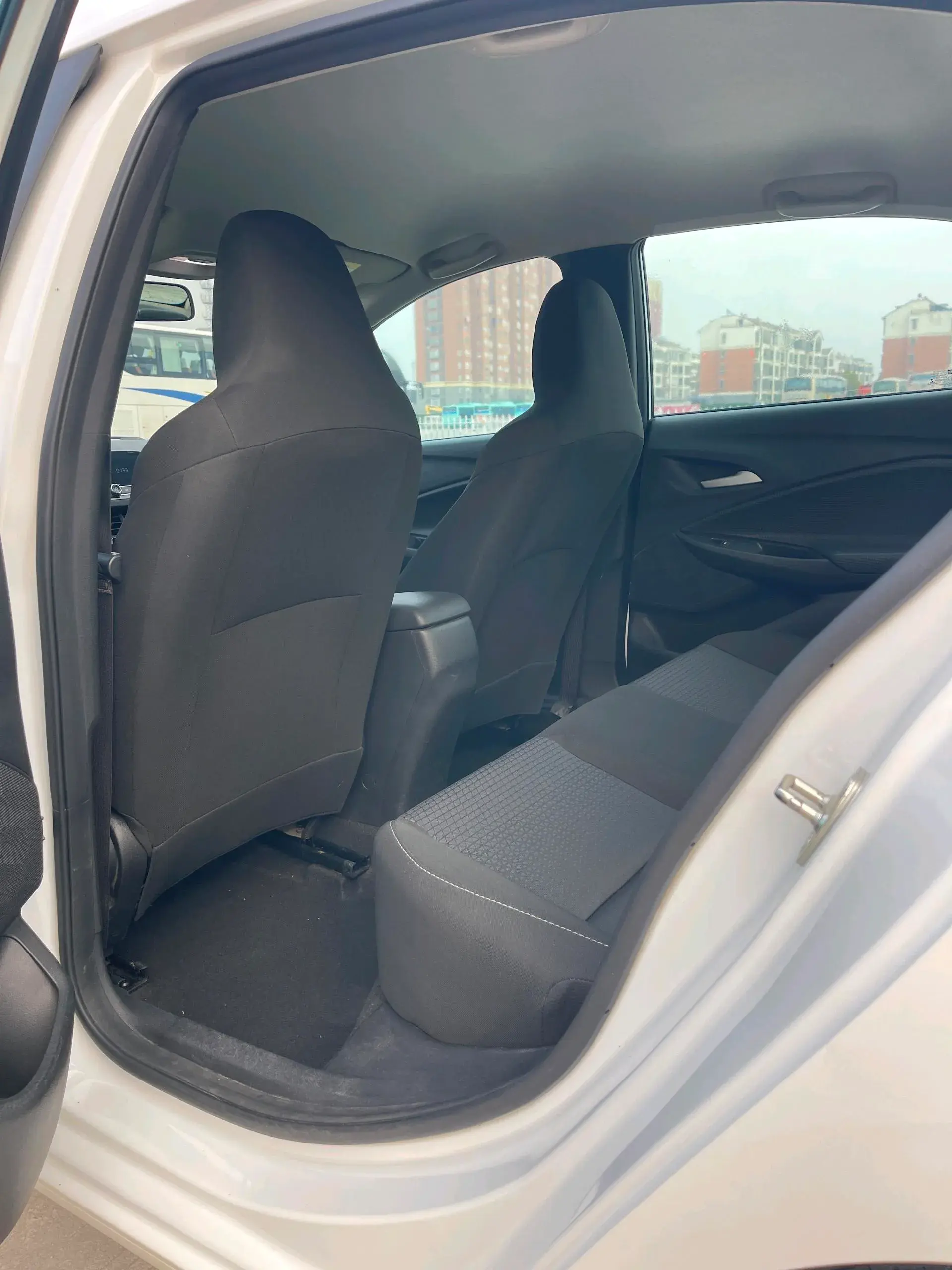 2020 CHEVROLET CAVALIER thumbnail 4