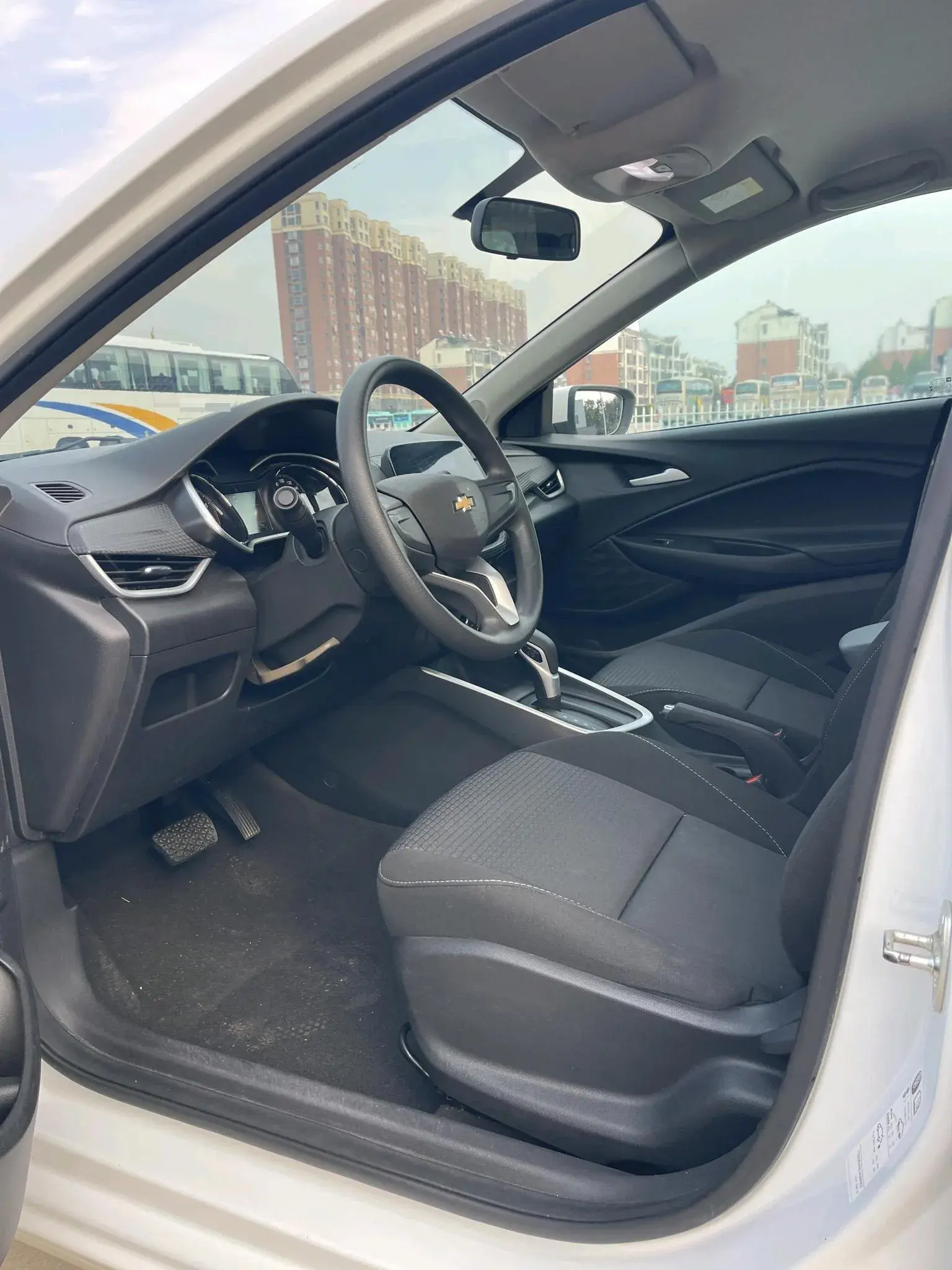 2020 CHEVROLET CAVALIER thumbnail 3