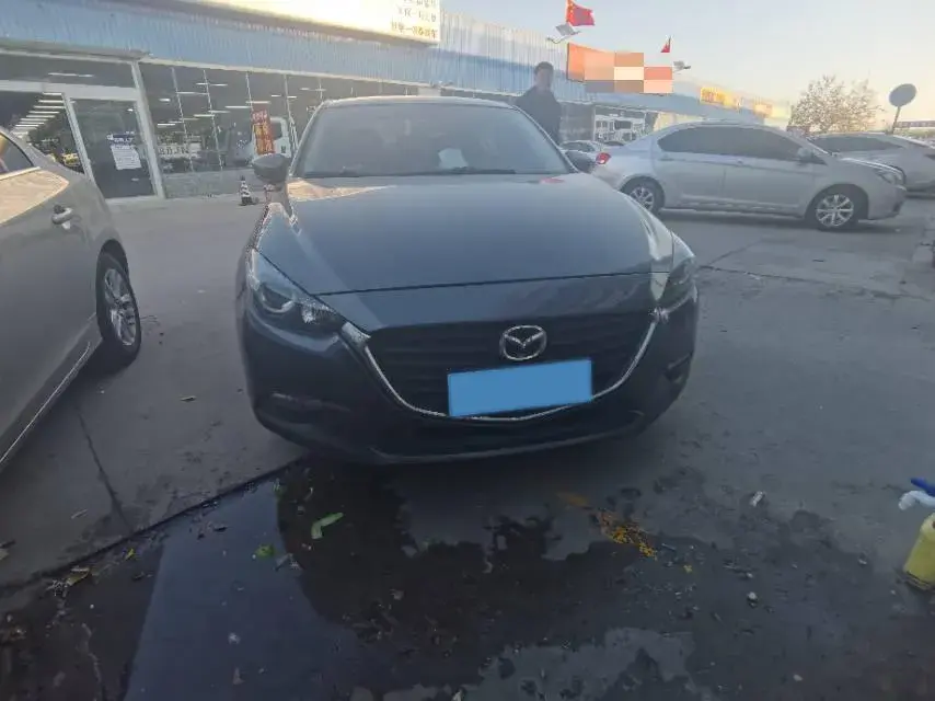 2017 MAZDA 3 thumbnail 2