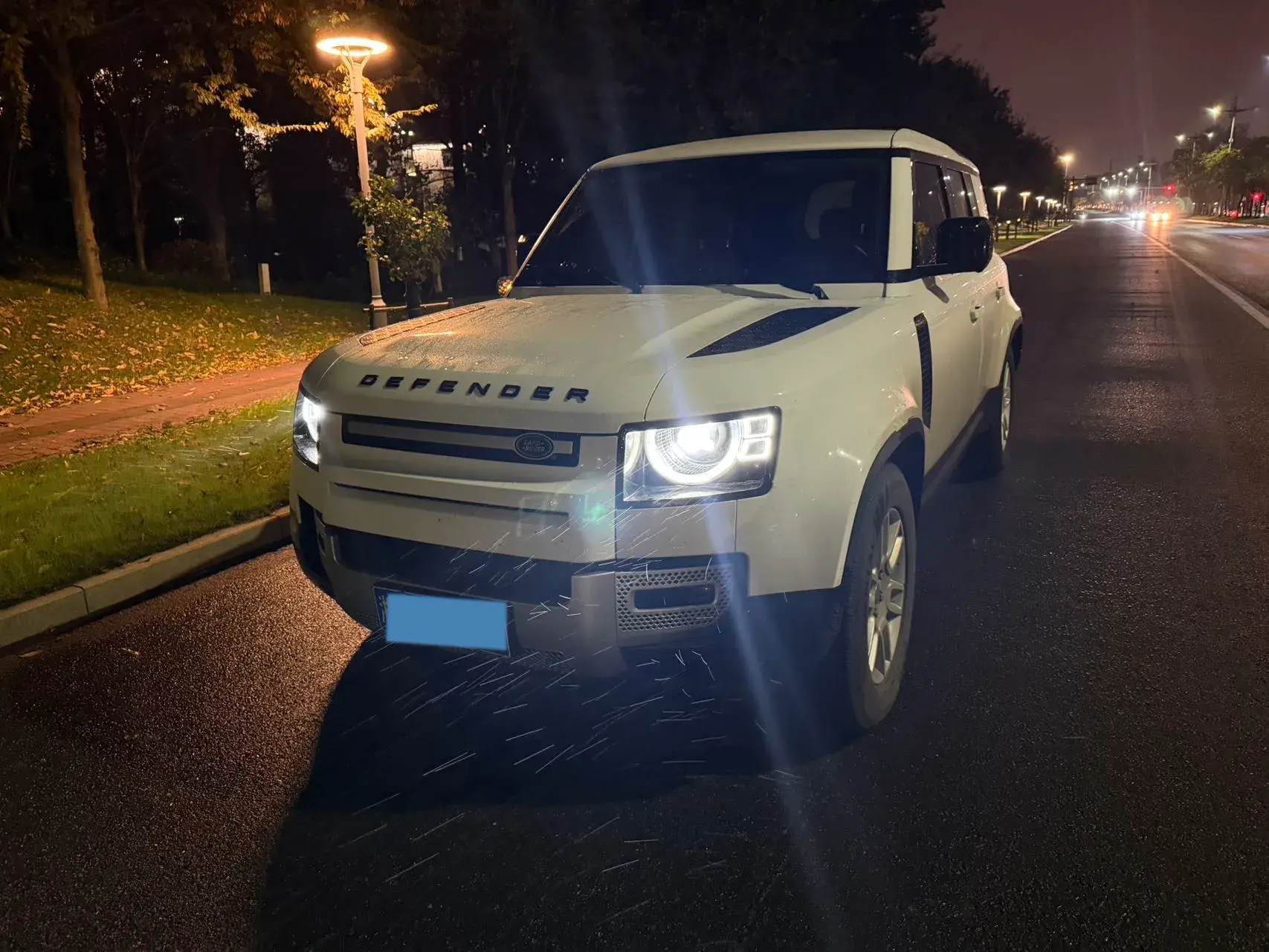 2021 LAND ROVER view 1