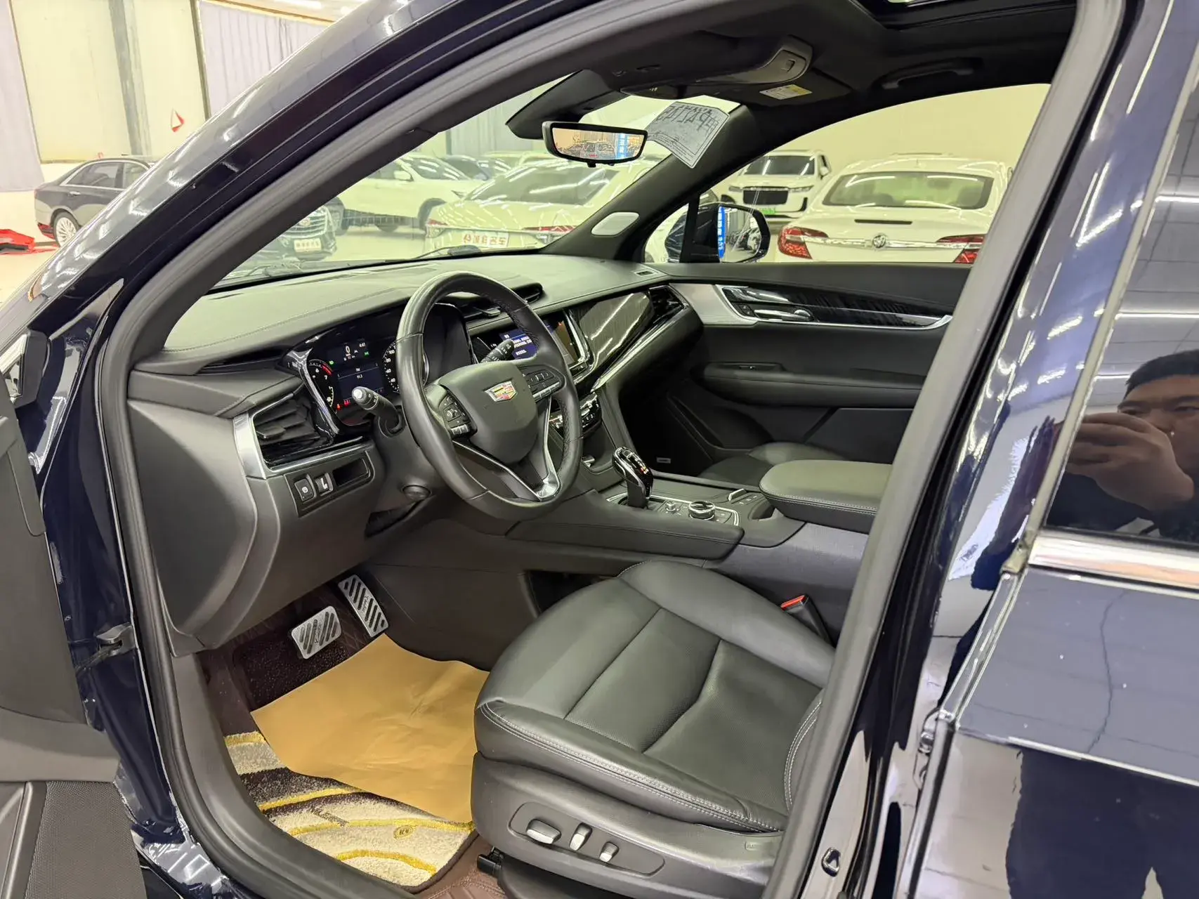 2022 CADILLAC XT6 thumbnail 2