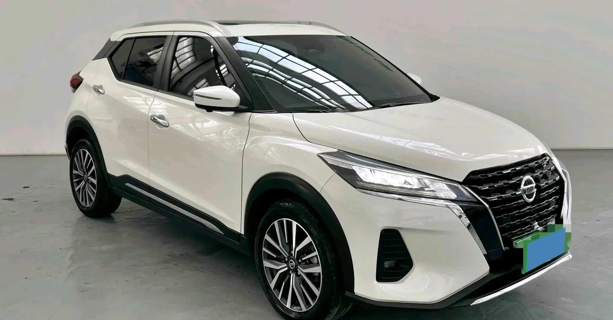 2022 NISSAN KICKS thumbnail 4