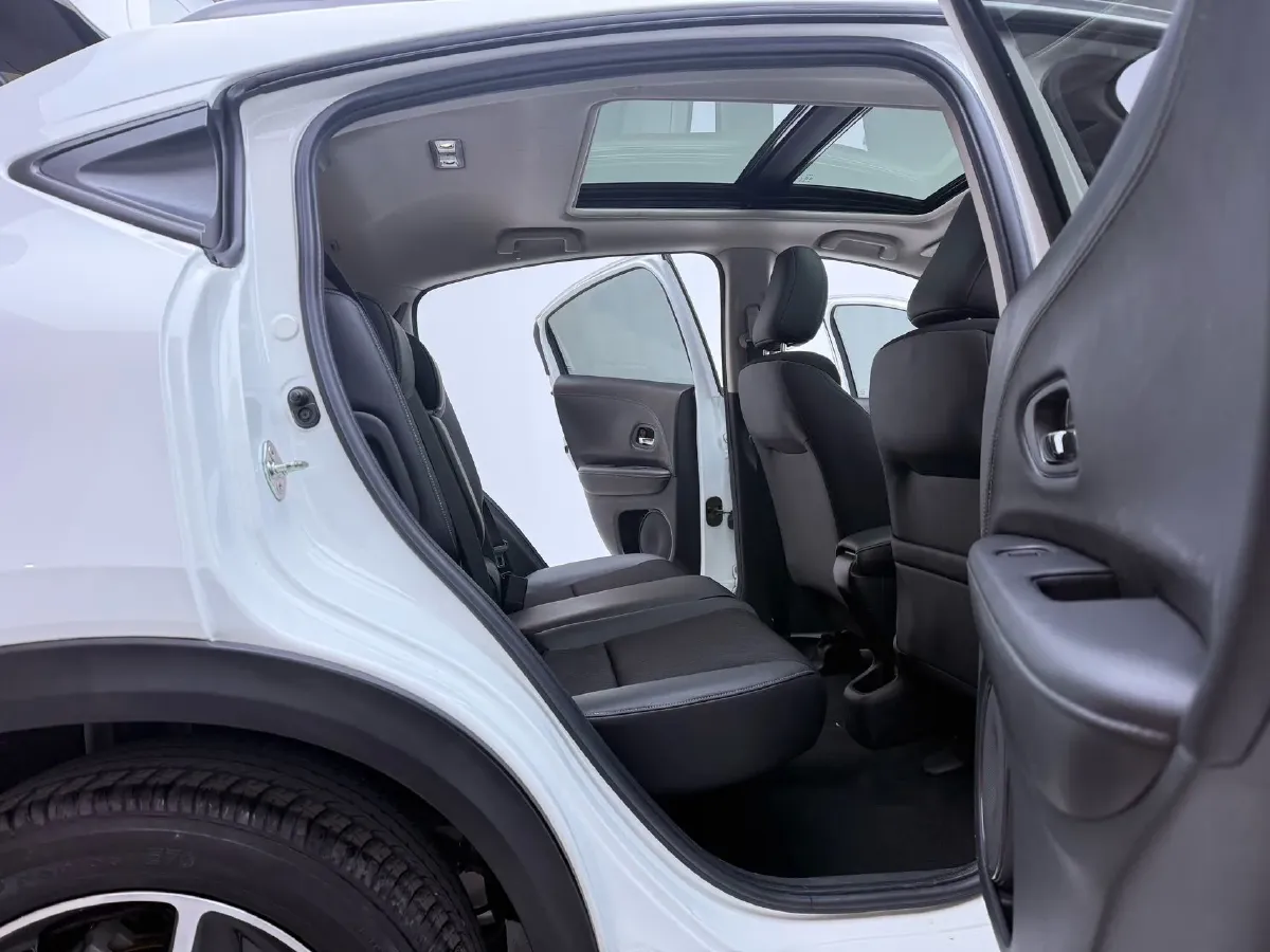 2020 Honda Vezel 1.5L 131HP L4 CVT,autocango,china used car exporter,china ev exporter,chinese used car exporter,chinese used ev exporter