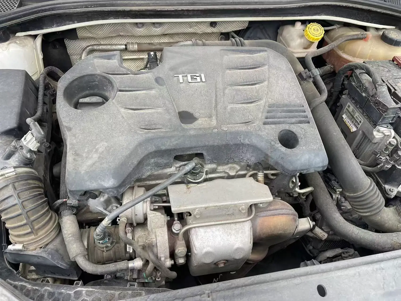 2017 MG MG6 thumbnail 3