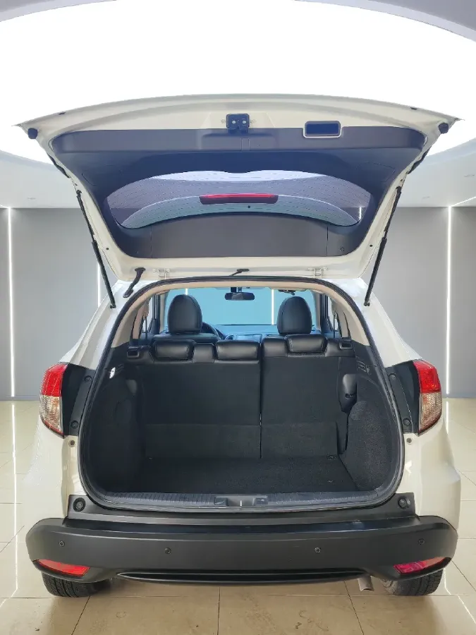 2022 Honda Vezel 1.5L 131HP L4 CVT,autocango,china used car exporter,china ev exporter,chinese used car exporter,chinese used ev exporter