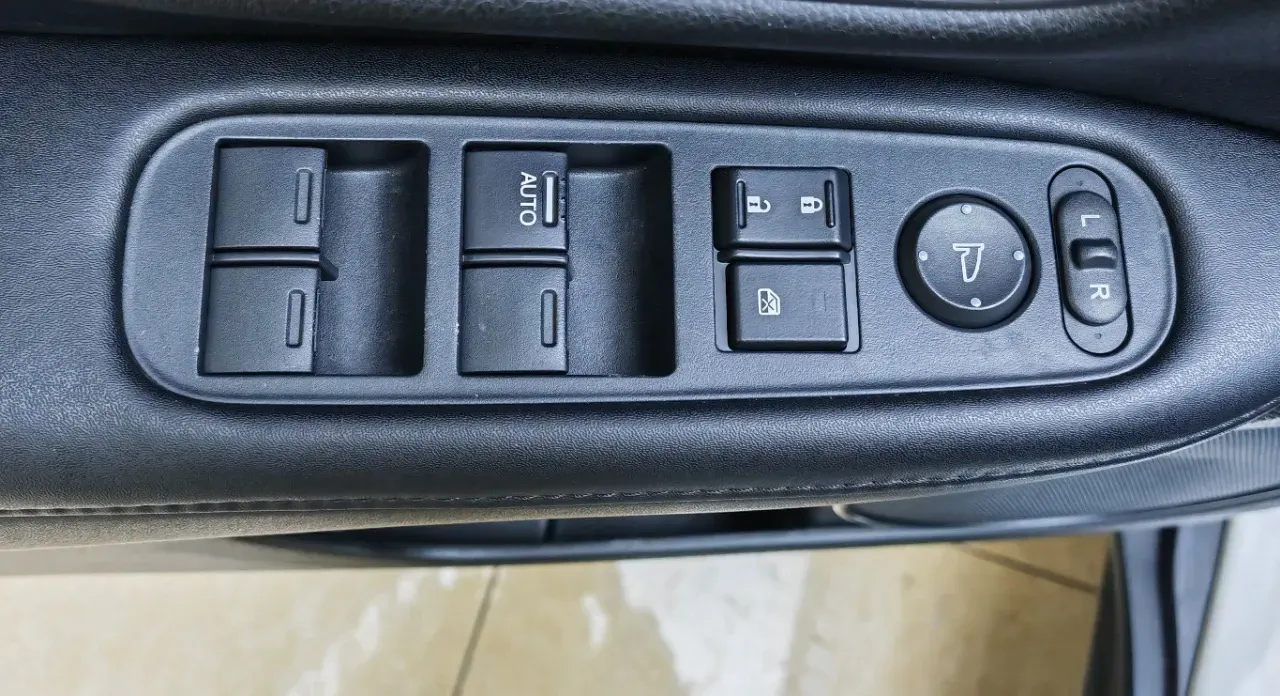 2022 Honda Vezel 1.5L 131HP L4 CVT,autocango,china used car exporter,china ev exporter,chinese used car exporter,chinese used ev exporter