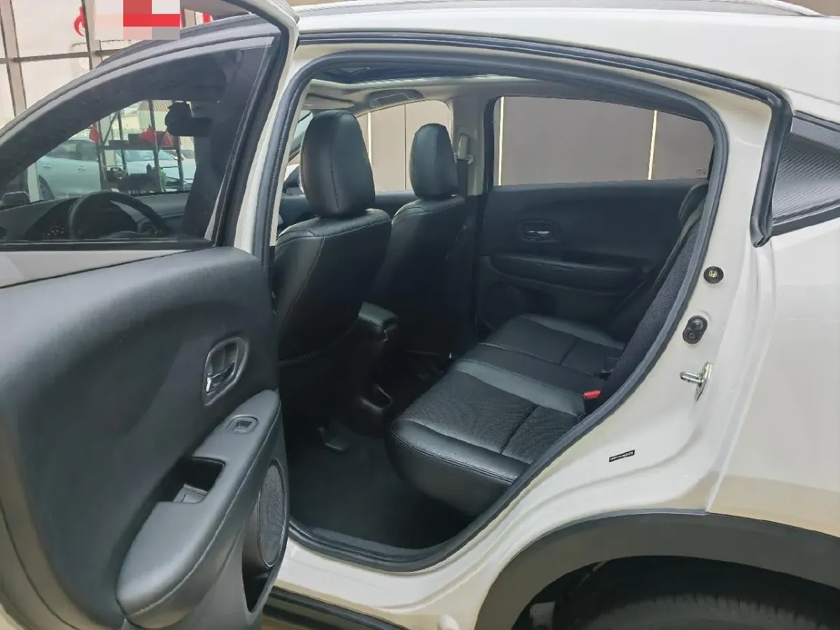 2022 Honda Vezel 1.5L 131HP L4 CVT,autocango,china used car exporter,china ev exporter,chinese used car exporter,chinese used ev exporter