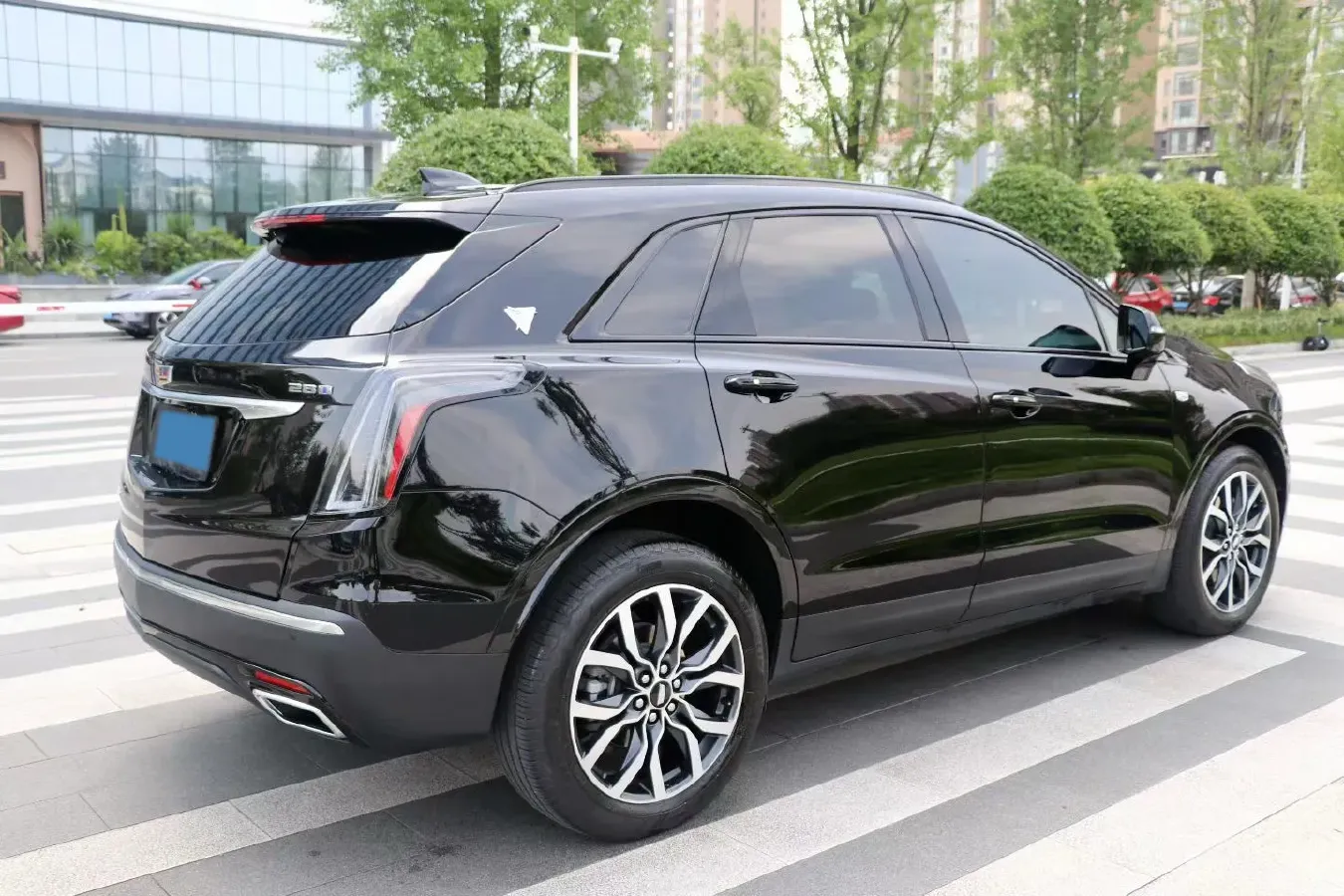 2022 Cadillac XT5 2.0T 237HP L4 9AT,autocango,china used car exporter,china ev exporter,chinese used car exporter,chinese used ev exporter