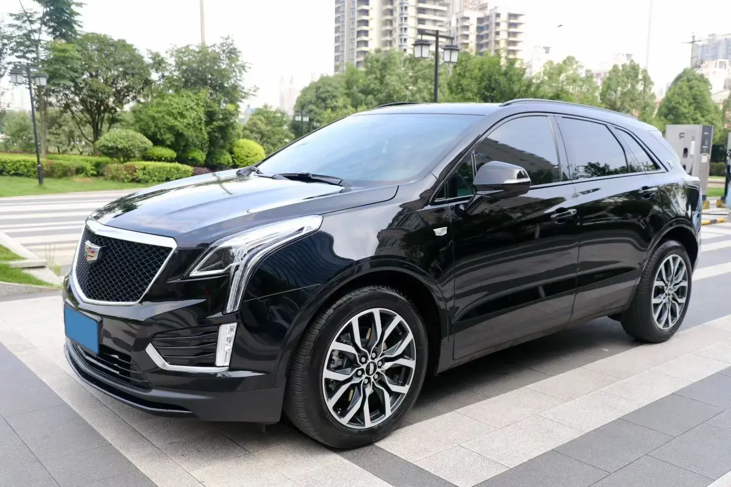 2022 CADILLAC XT5 view 1
